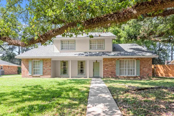 $3,200 | 5240 Heritage Drive, Baton Rouge, LA 70808