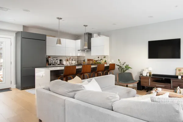 $4,400 | 48-50 Robey Street, Unit TWNHSE, Boston, MA 02119