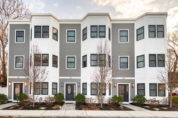 $4,400 | 48-50 Robey Street, Unit TWNHSE, Boston, MA 02119