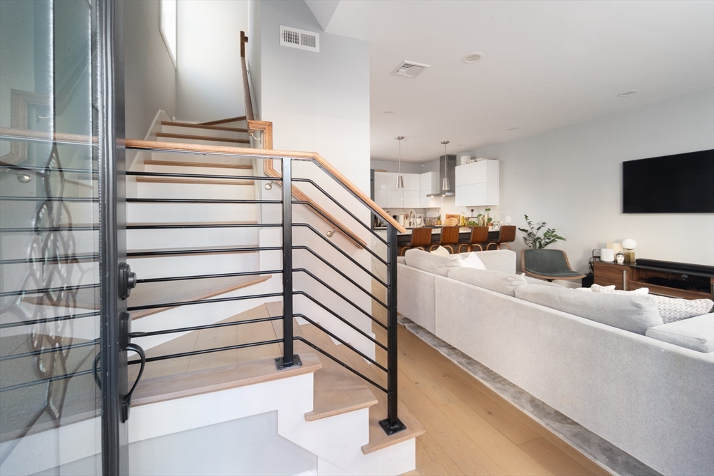 48-50 Robey Street, Unit TWNHSE Boston, MA 02119 - Photo 7 of 19