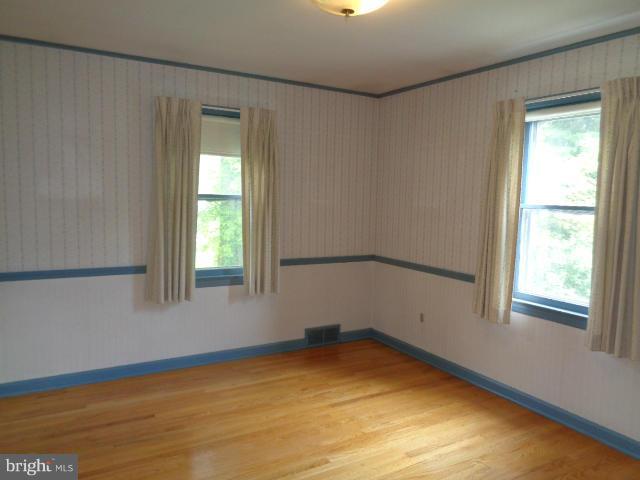 1005 Security Road Hagerstown, MD 21742 - Photo 18 of 28 Bedroom 2