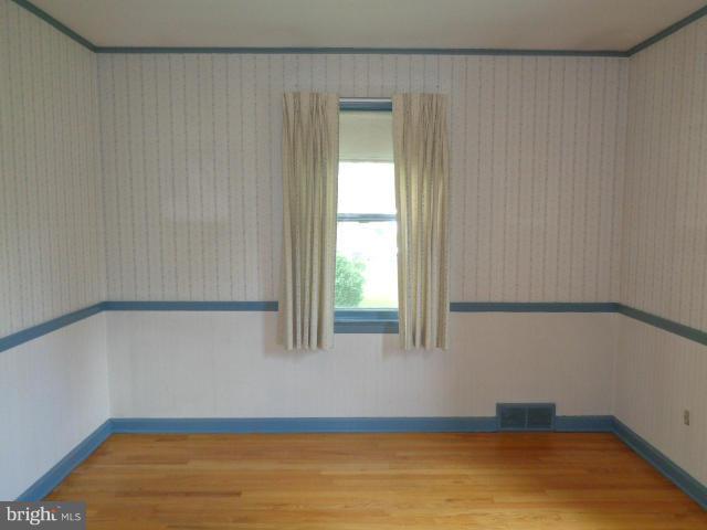 1005 Security Road Hagerstown, MD 21742 - Photo 19 of 28 Bedroom 2