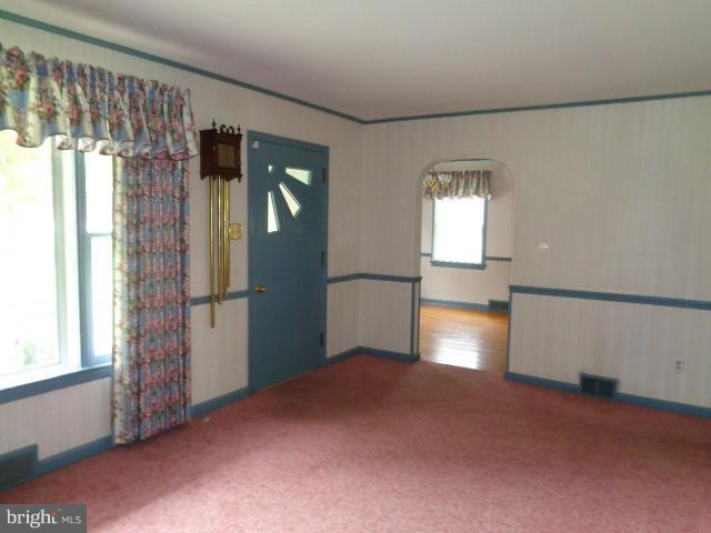 1005 Security Road Hagerstown, MD 21742 - Photo 6 of 28 Entry Way