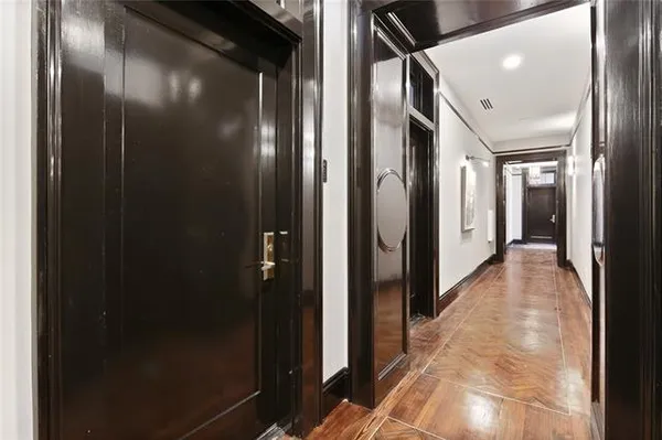 $2,500 | 419 Carondelet Street, Unit 403, New Orleans, LA 70139