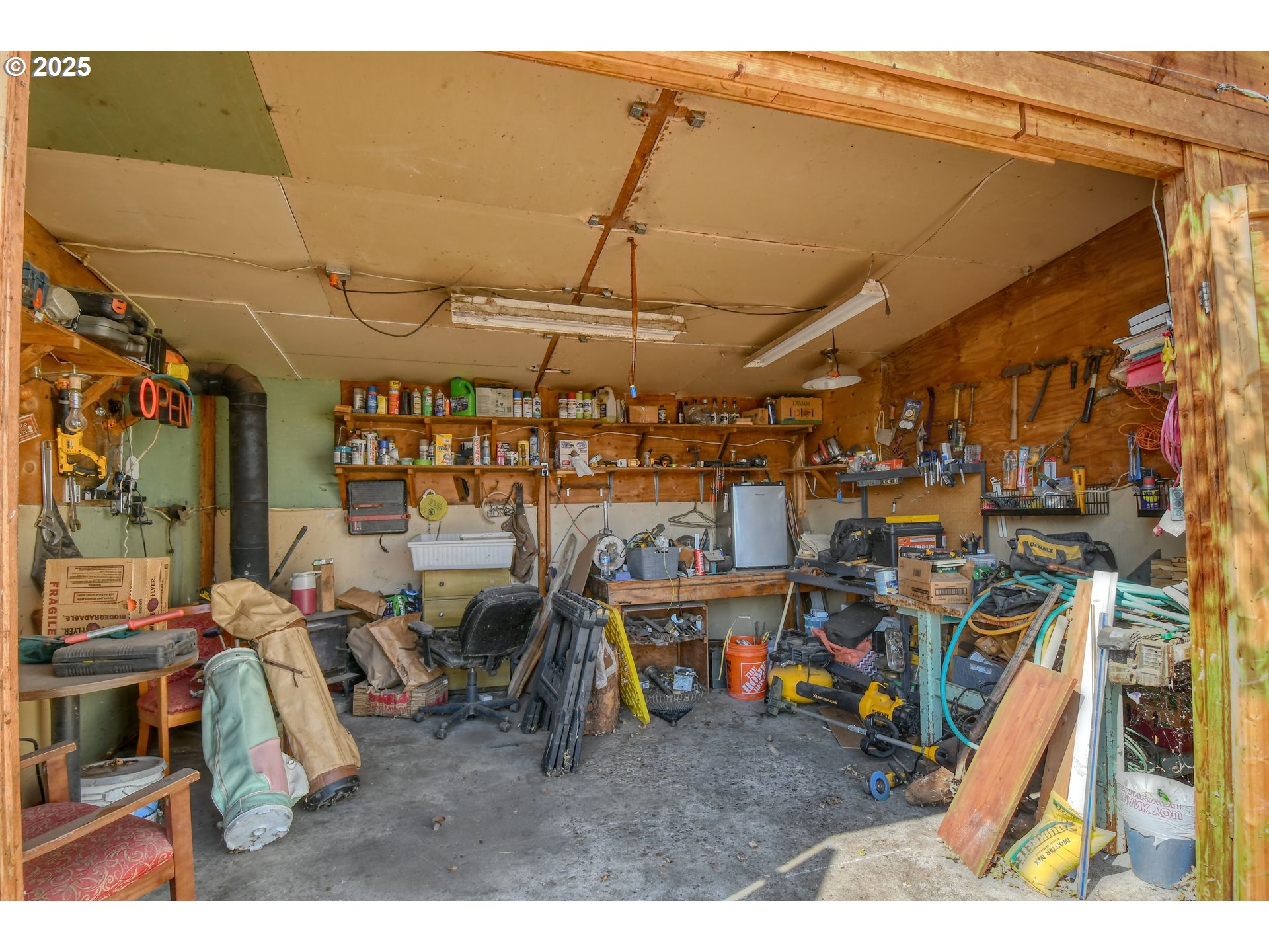 559 Southwest Cedar Street Pilot Rock, OR 97868 - Photo 38 of 42 a view of a storage in a room
