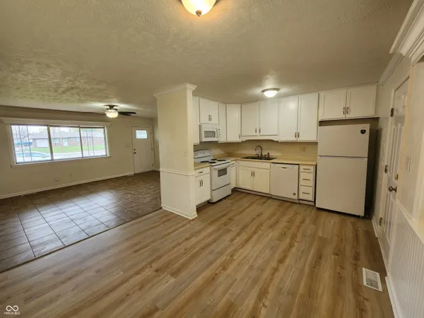 $1,425 | 4301 Cottage Avenue, Indianapolis, IN 46203