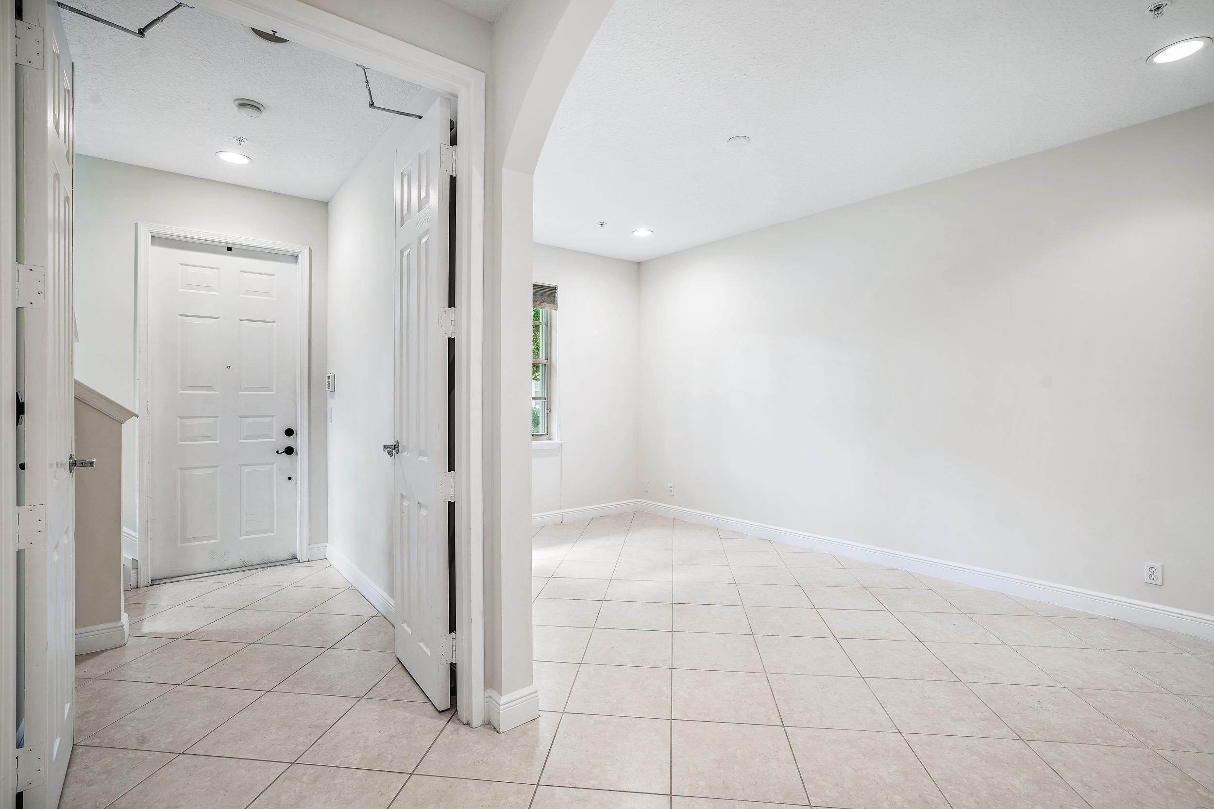 141 Morning Dew Circle Jupiter, FL 33458 - Photo 11 of 24 141 Morning Dew Cir-5