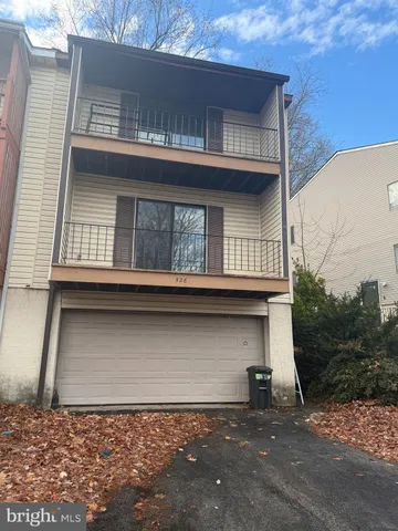 $1,525 | 526 Gia Circle, Clifton Heights, PA 19018