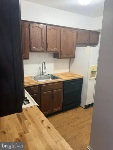 $1,525 | 526 Gia Circle, Clifton Heights, PA 19018