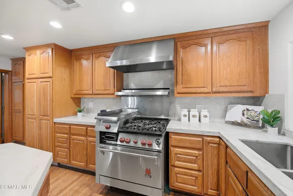 $1,250,000 | 12141 Wildwood Trail, Sylmar, CA 91342