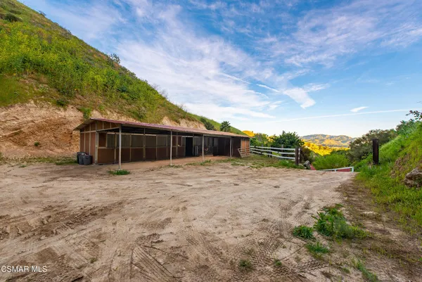 $1,250,000 | 12141 Wildwood Trail, Sylmar, CA 91342