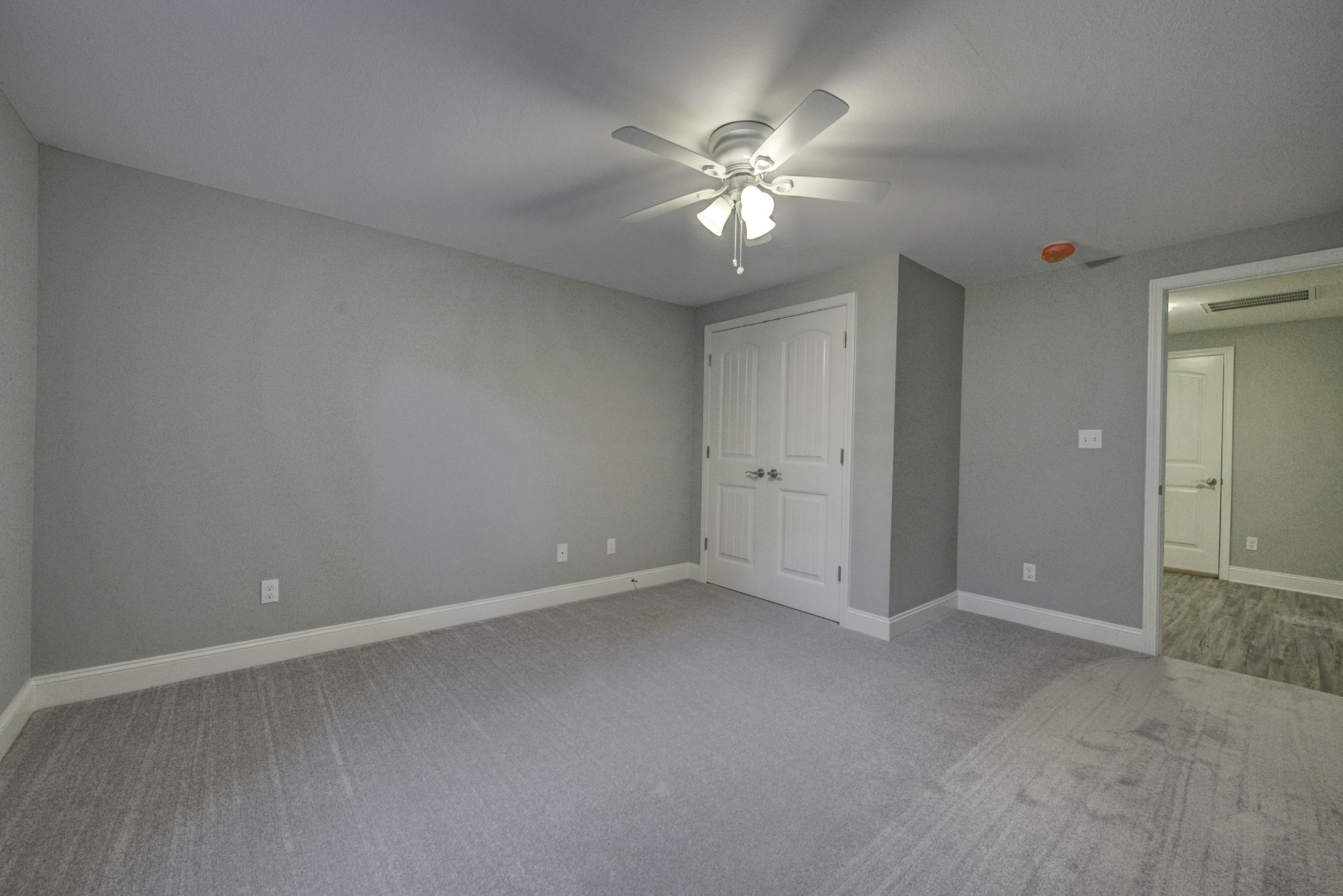 127 West Lincoln Road Oak Ridge, TN 37830 - Photo 26 of 32 a view of an empty room