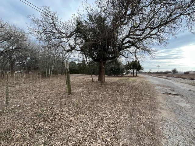 $110,000 | 571 Railroad Road, Somerville, TX 77879