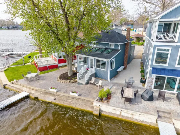 $449,000 | 980 Ln 221B Hamilton Lake, Hamilton, IN 46742