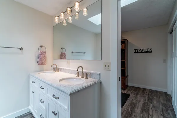 $449,000 | 980 Ln 221B Hamilton Lake, Hamilton, IN 46742