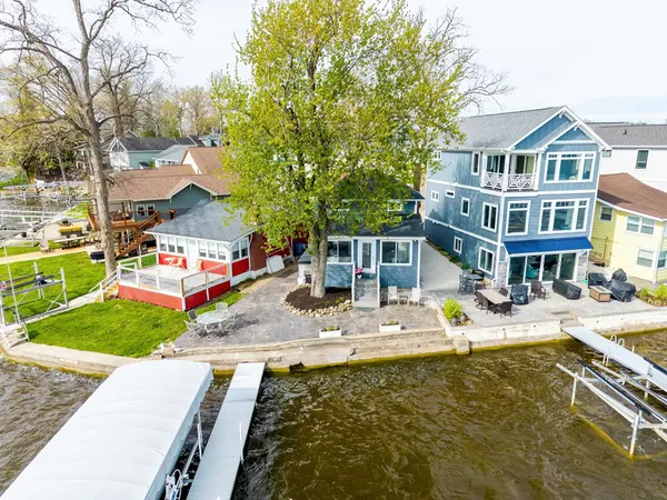 $449,000 | 980 Ln 221B Hamilton Lake, Hamilton, IN 46742