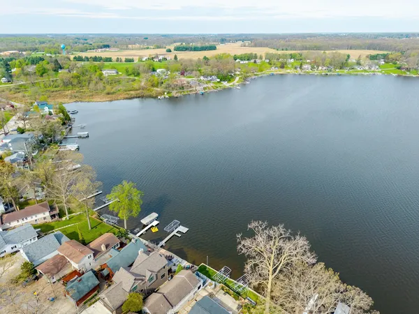 $449,000 | 980 Ln 221B Hamilton Lake, Hamilton, IN 46742