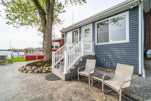 $449,000 | 980 Ln 221B Hamilton Lake, Hamilton, IN 46742