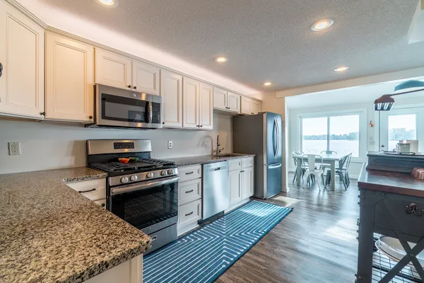 $449,000 | 980 Ln 221B Hamilton Lake, Hamilton, IN 46742