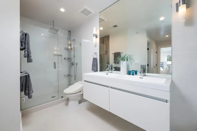 $3,995,000 | 30 Calaveras Court, Hillsborough, CA 94010