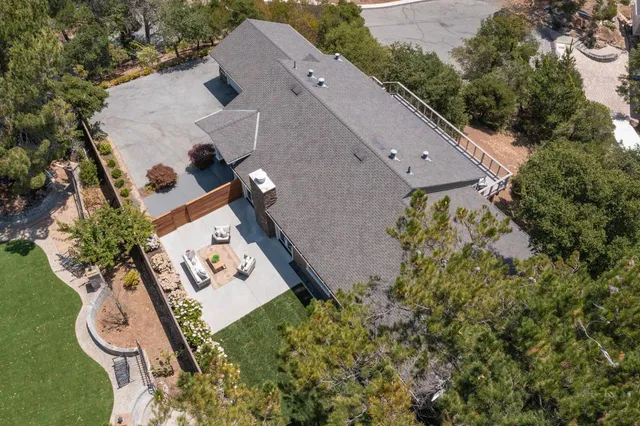 $3,995,000 | 30 Calaveras Court, Hillsborough, CA 94010