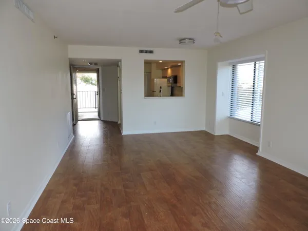 $2,200 | 6240 East Mirror Lake Drive, Unit 201, Sebastian, FL 32958
