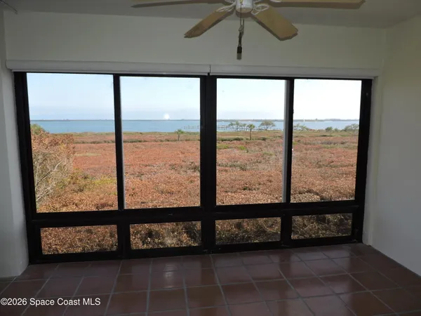 $2,200 | 6240 East Mirror Lake Drive, Unit 201, Sebastian, FL 32958