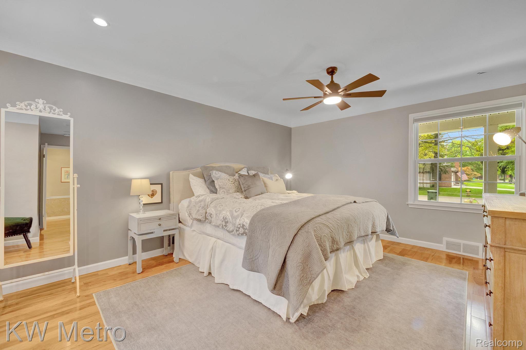 1121 Torrey Road Grosse Pointe, MI 48236 - Photo 20 of 44 View #2 of Primary