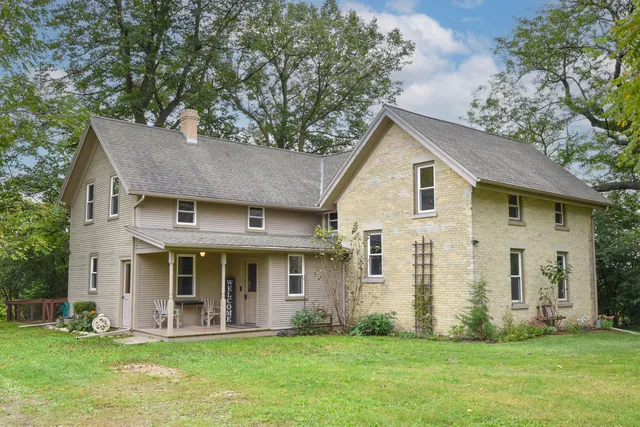 $725,000 | 7297 Salisbury Road, Barton, WI 53090