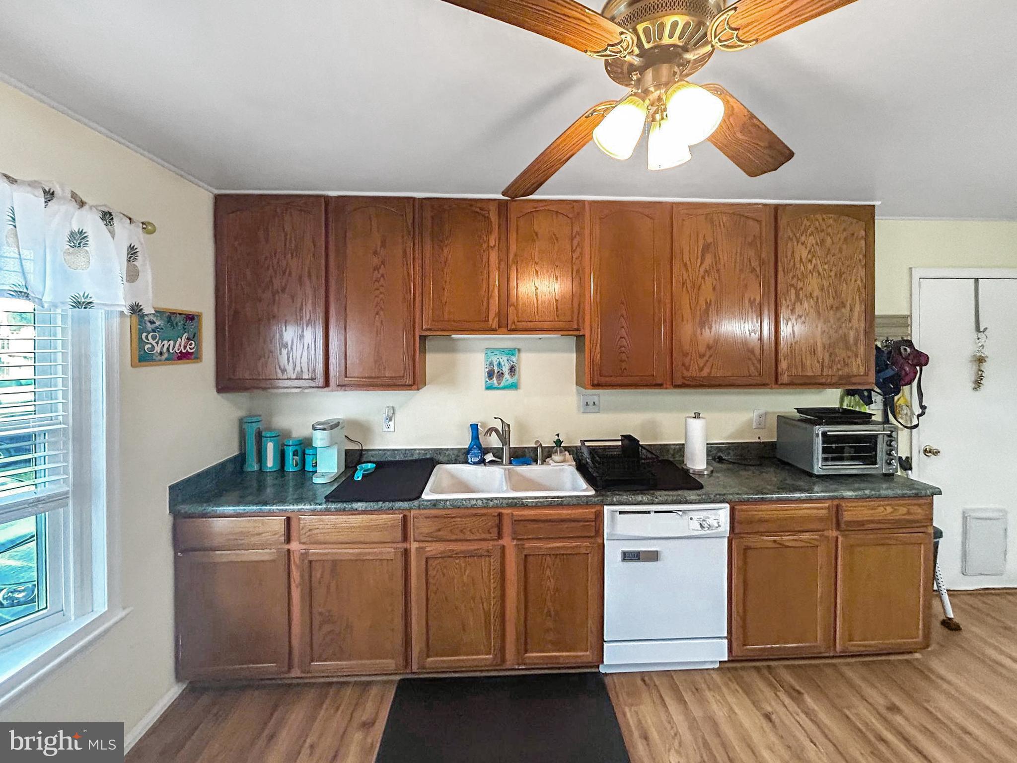1409 Thomas Way Culpeper, VA 22701 - Photo 7 of 32