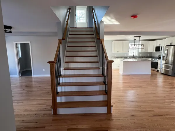 $799,900 | 47 Long Hl Road, Raymond, NH 03077