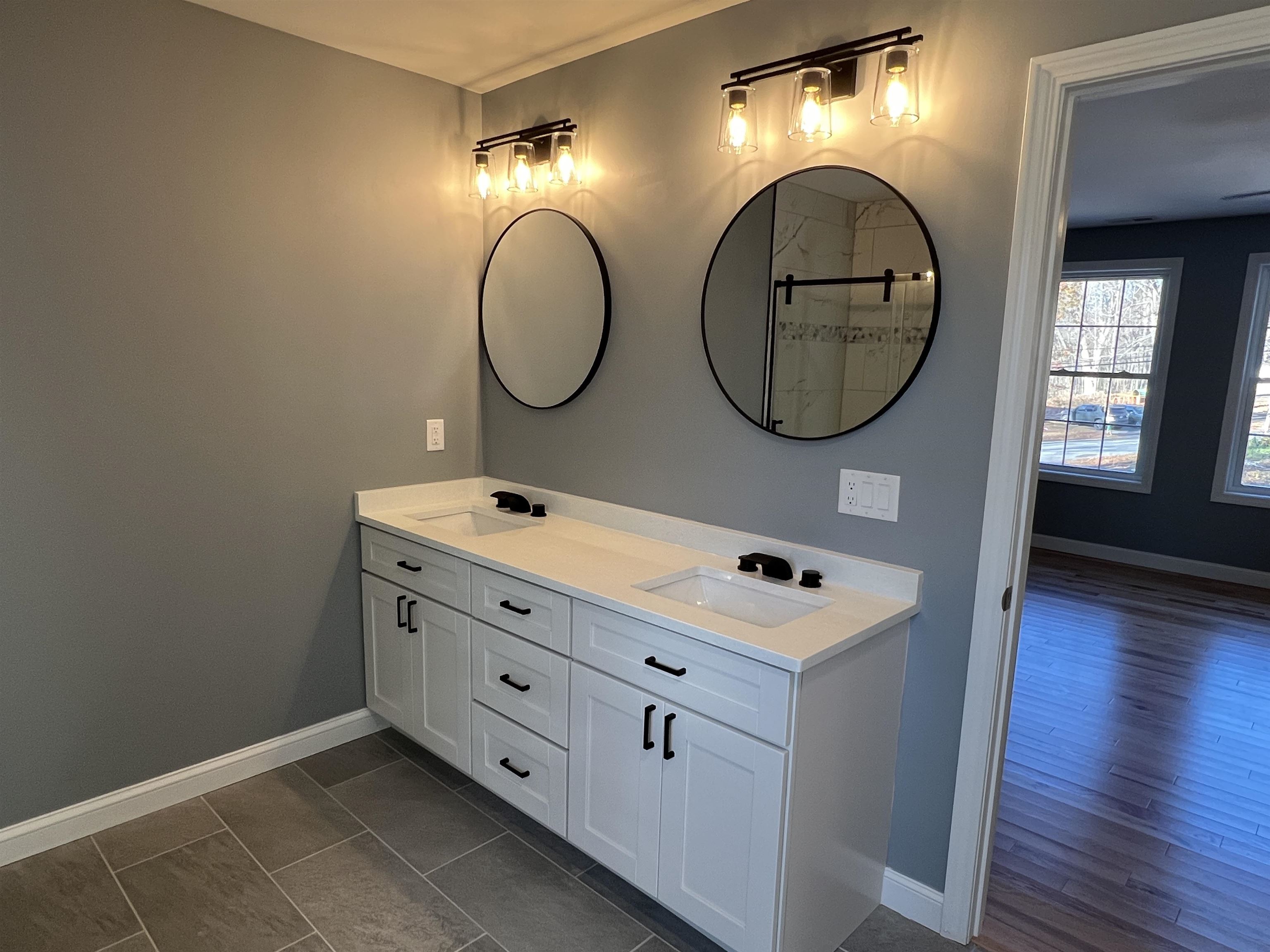 47 Long Hl Road Raymond, NH 03077 - Photo 31 of 42