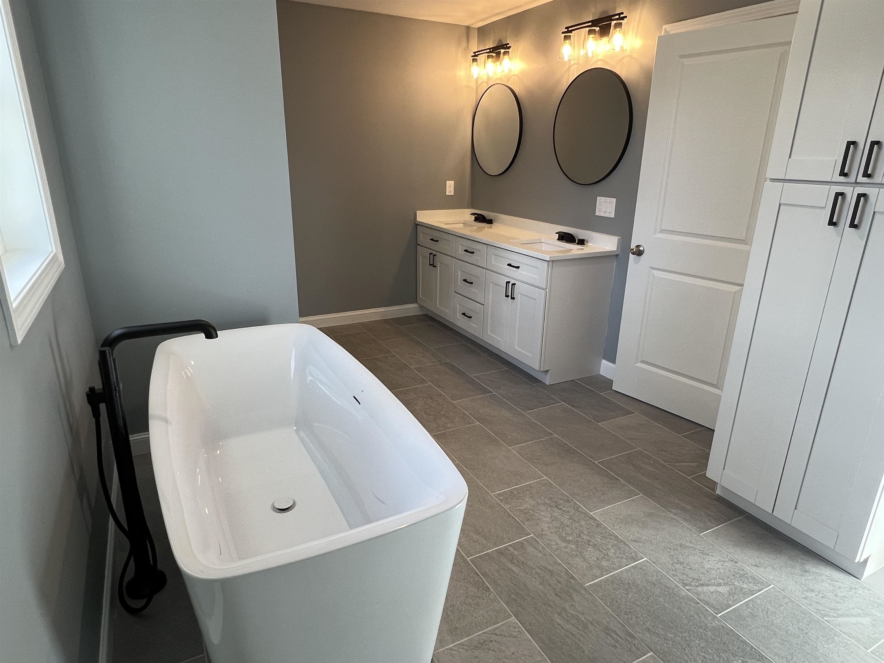 47 Long Hl Road Raymond, NH 03077 - Photo 33 of 42