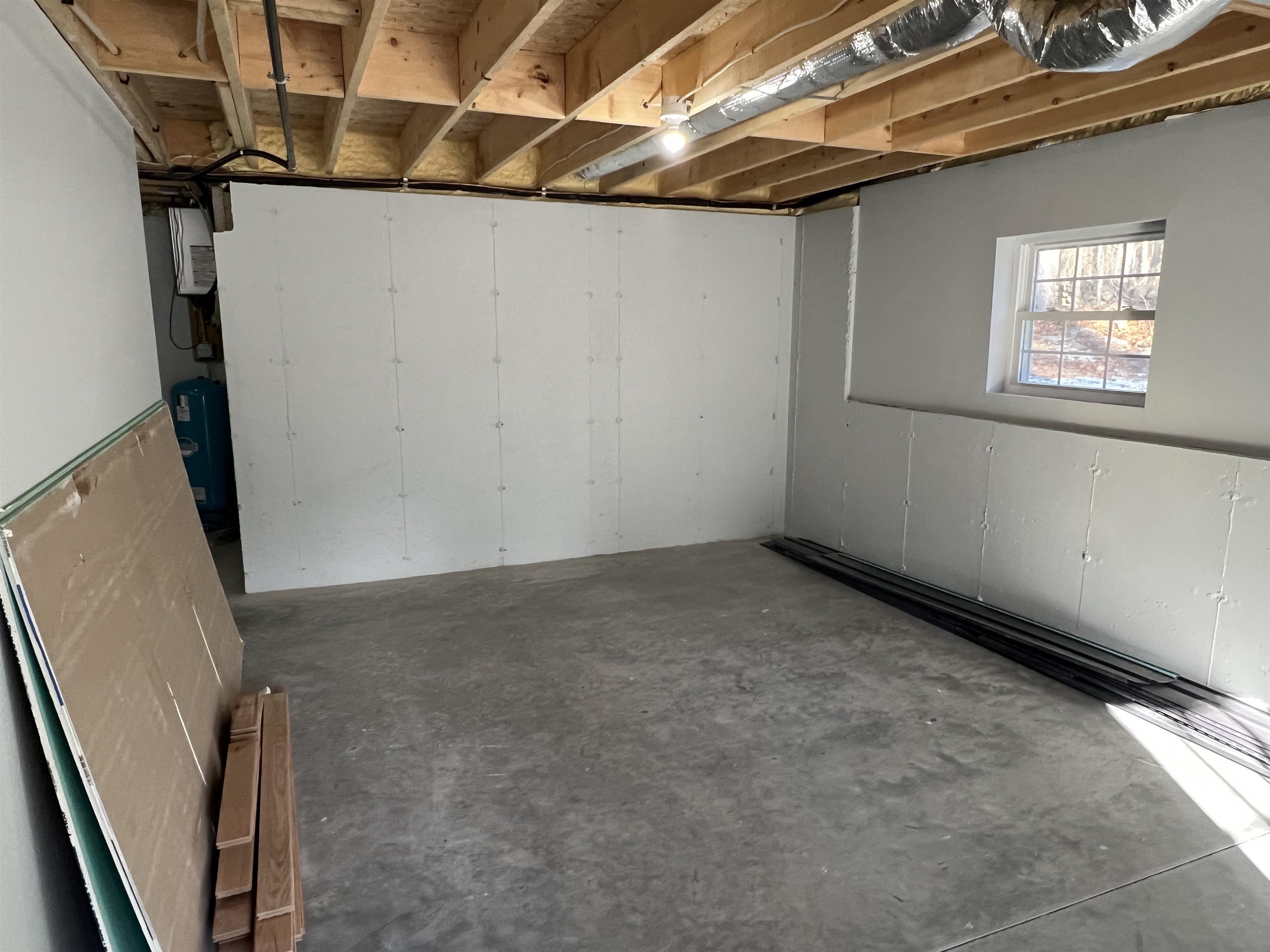 47 Long Hl Road Raymond, NH 03077 - Photo 38 of 42