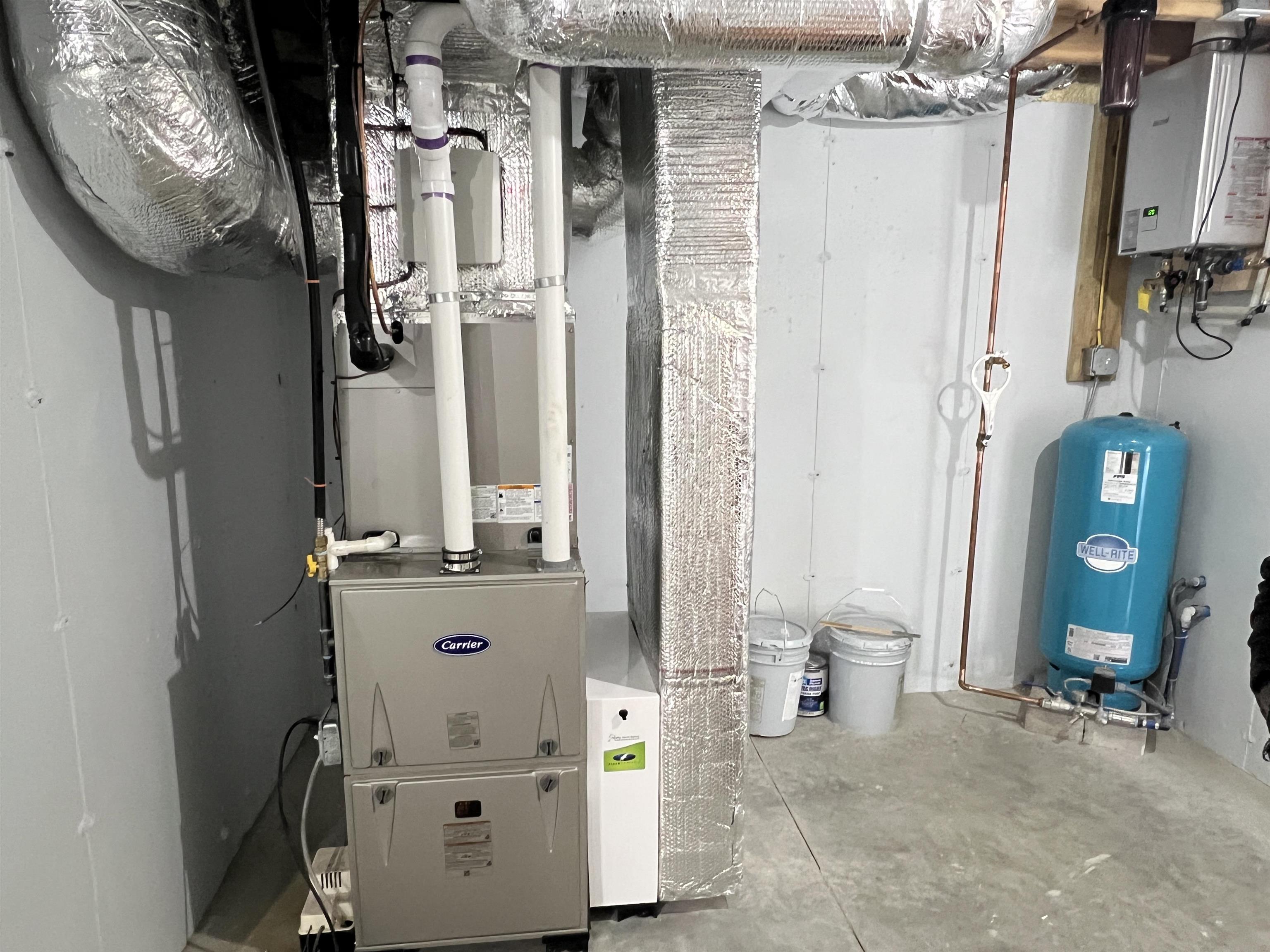 47 Long Hl Road Raymond, NH 03077 - Photo 40 of 42