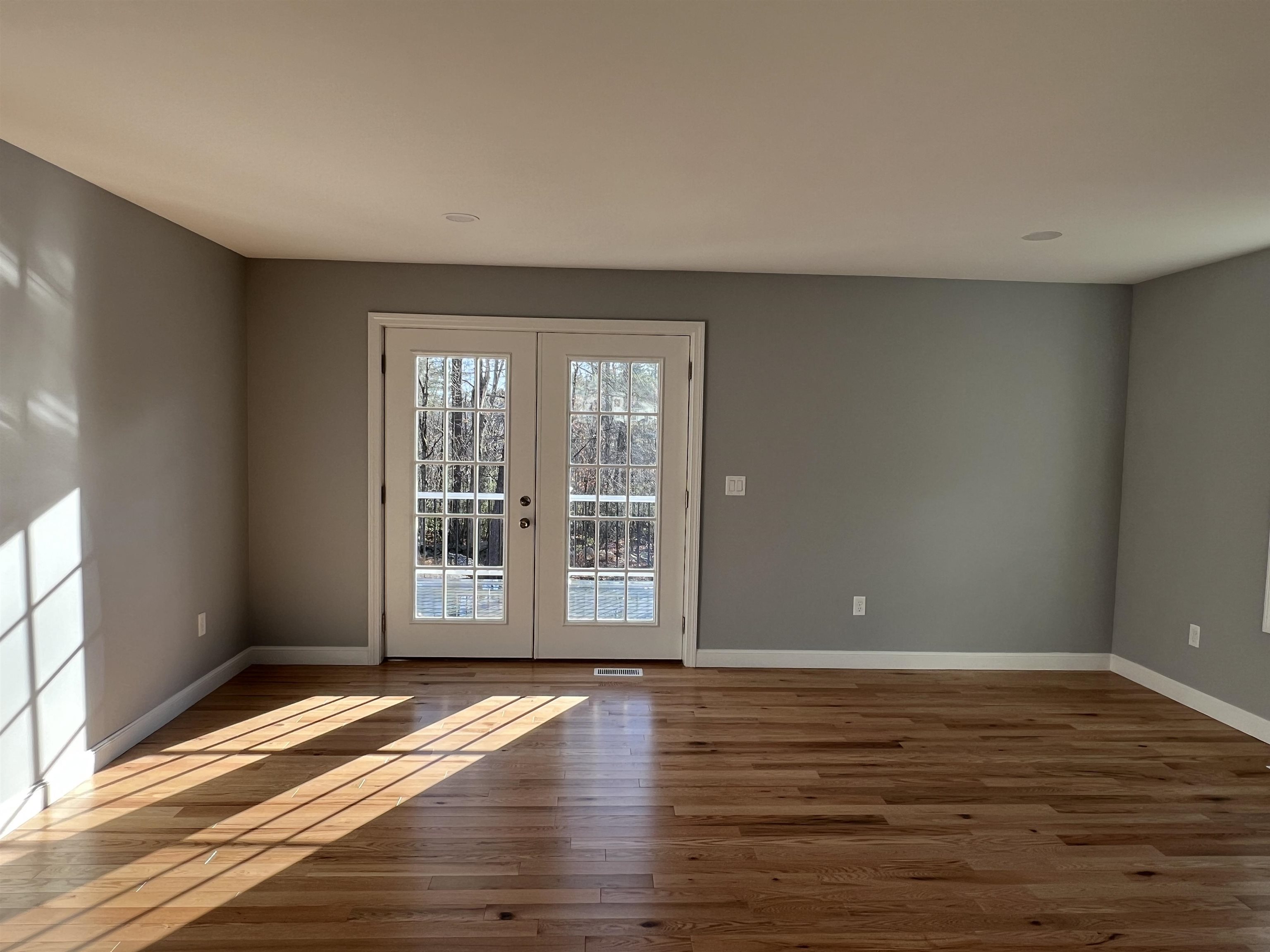 47 Long Hl Road Raymond, NH 03077 - Photo 7 of 42