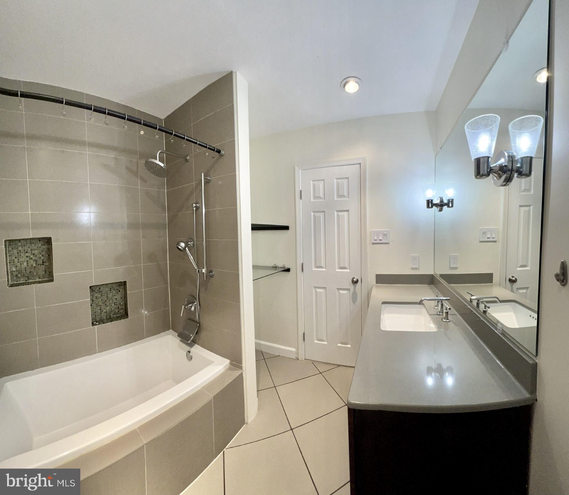 14497 Golden Oak Road Centreville, VA 20121 - Photo 8 of 13 Gallery Image 8