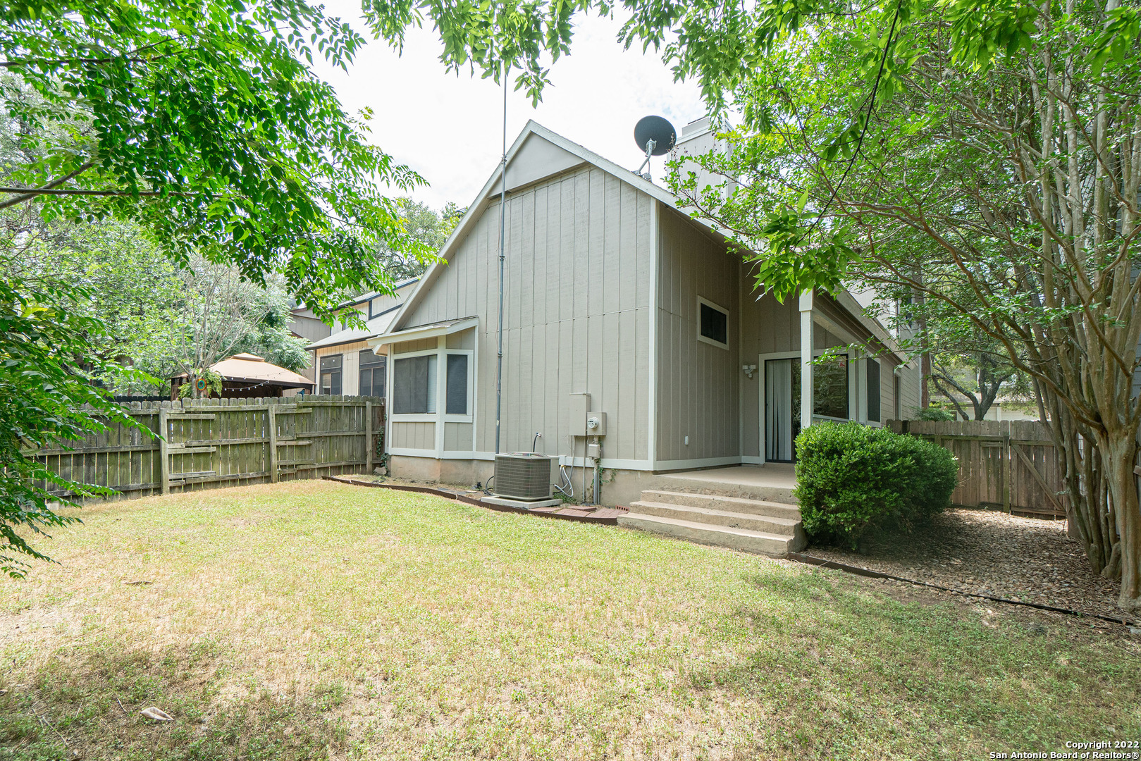 16618 Spruce Tree Lane San Antonio, TX 78247 - Photo 13 of 14