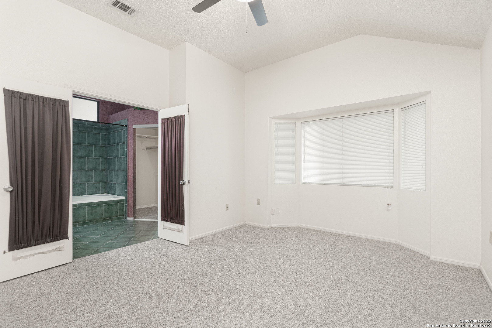 16618 Spruce Tree Lane San Antonio, TX 78247 - Photo 8 of 14