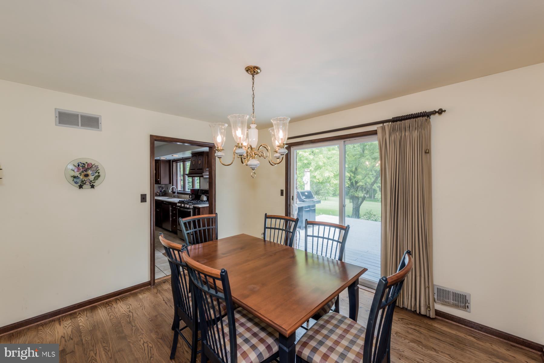 14142 Rover Mill Road West Friendship, MD 21794 - Photo 9 of 28 Dining Room