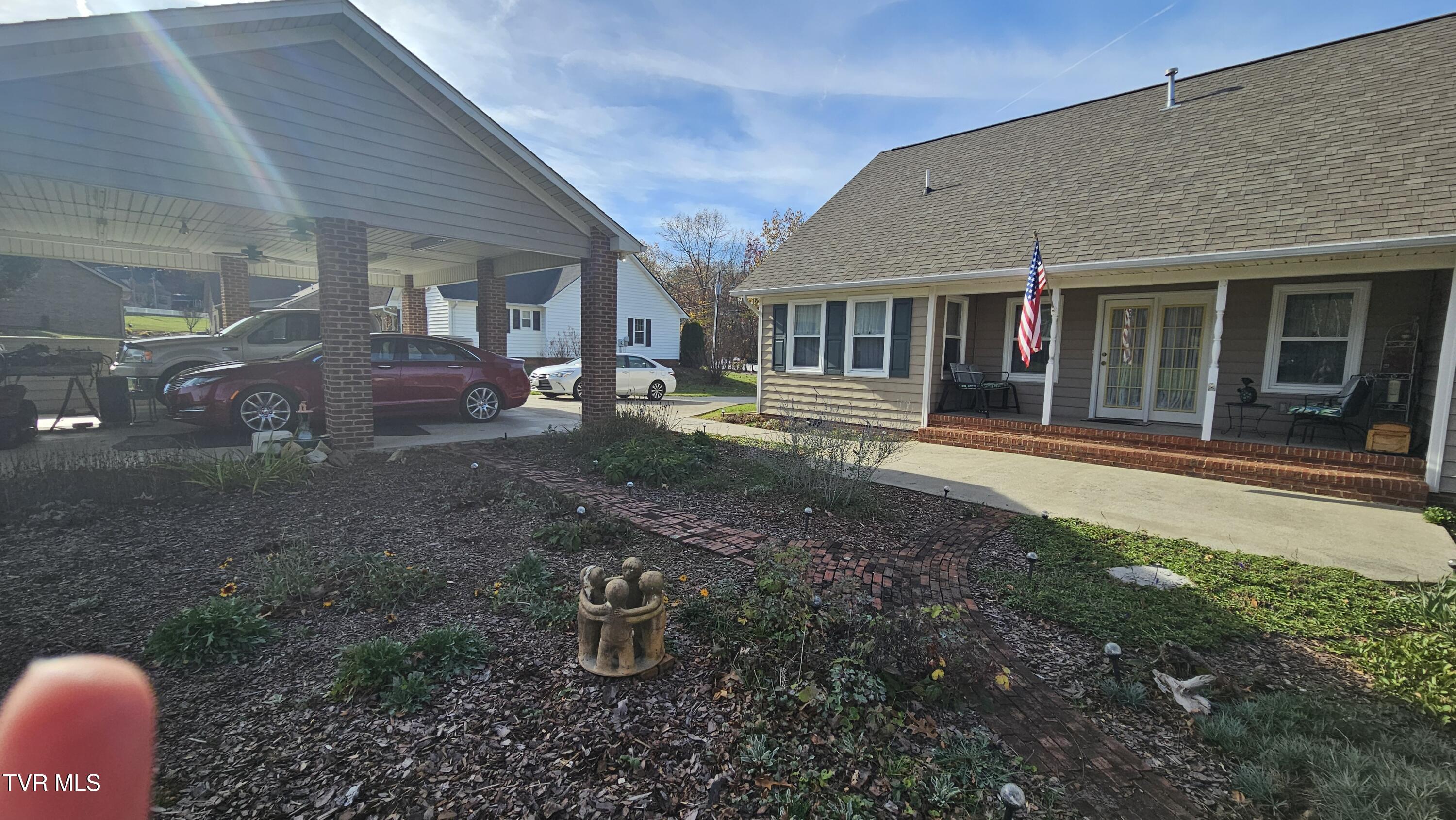 904 Mountainview Road Erwin, TN 37650 - Photo 7 of 26 6