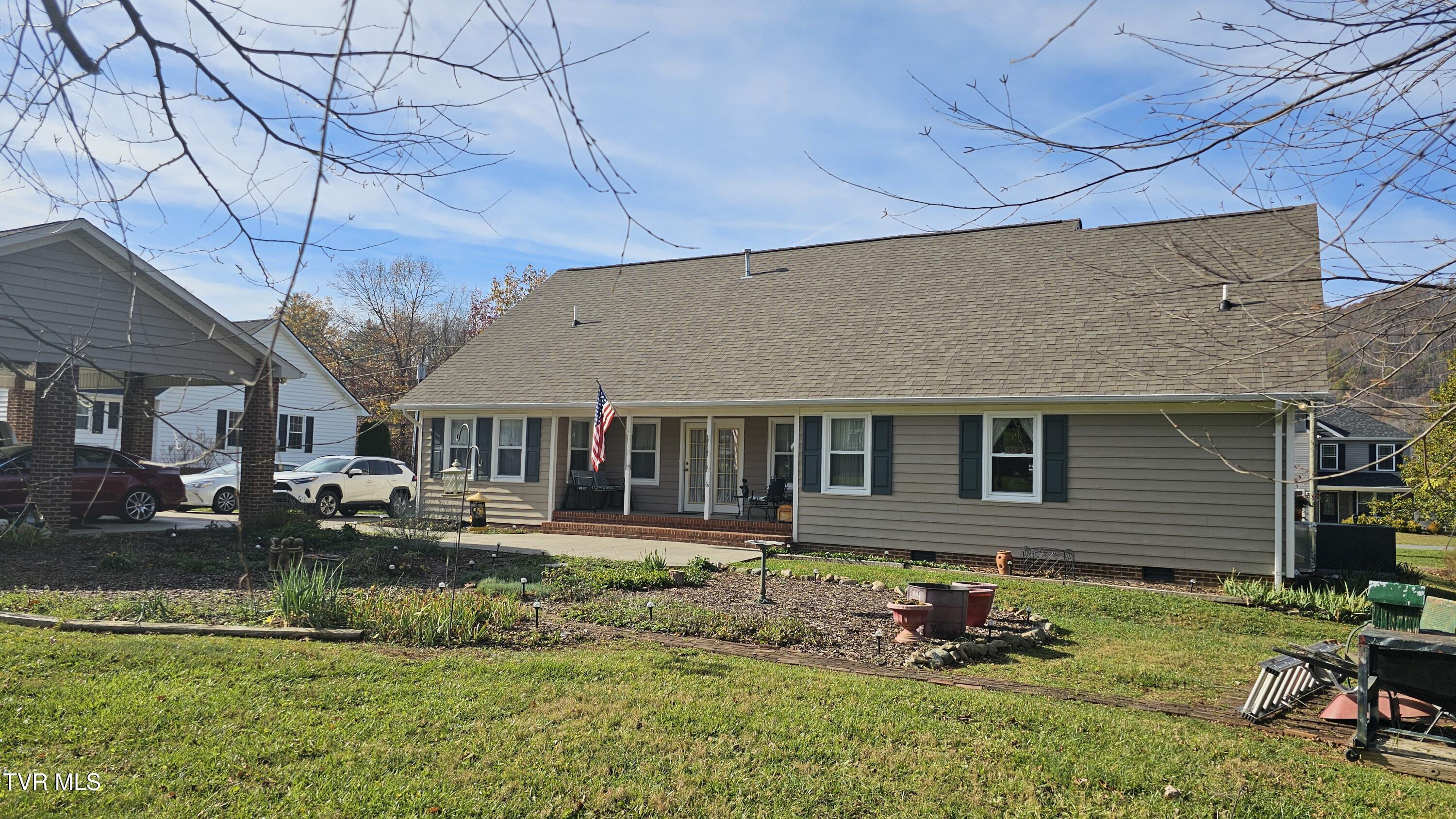 904 Mountainview Road Erwin, TN 37650 - Photo 8 of 26 7