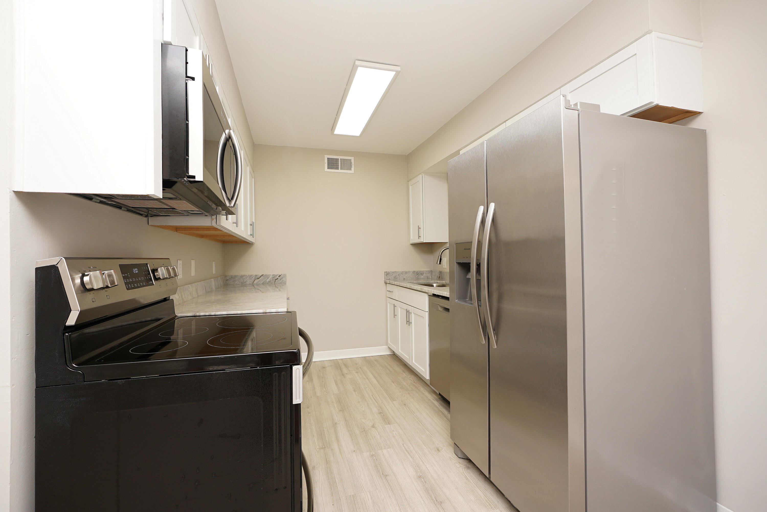 210 Pelham Road, Unit 212A Fort Walton Beach, FL 32547 - Photo 9 of 34 Kitchen