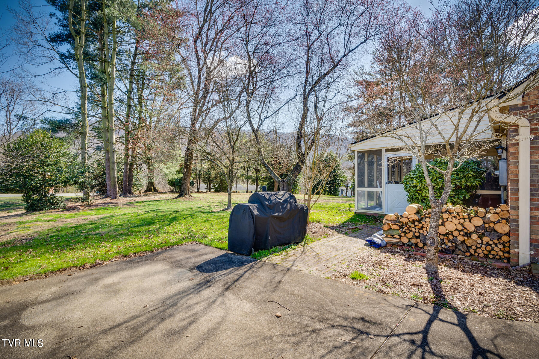 725 Chippendale Road Kingsport, TN 37660 - Photo 38 of 45 038