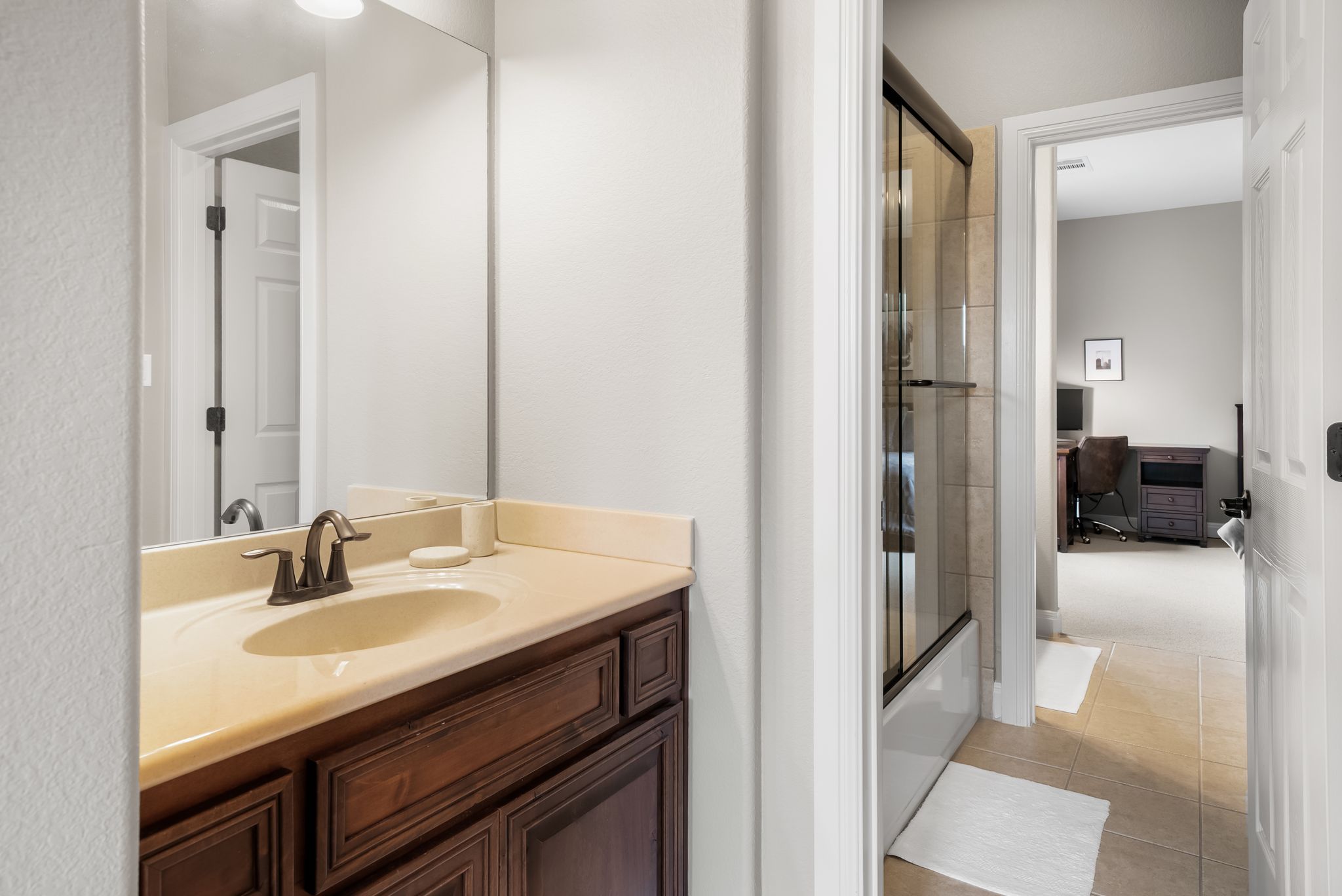 208 SANTALUZ Lane Austin, TX 78732 - Photo 27 of 40