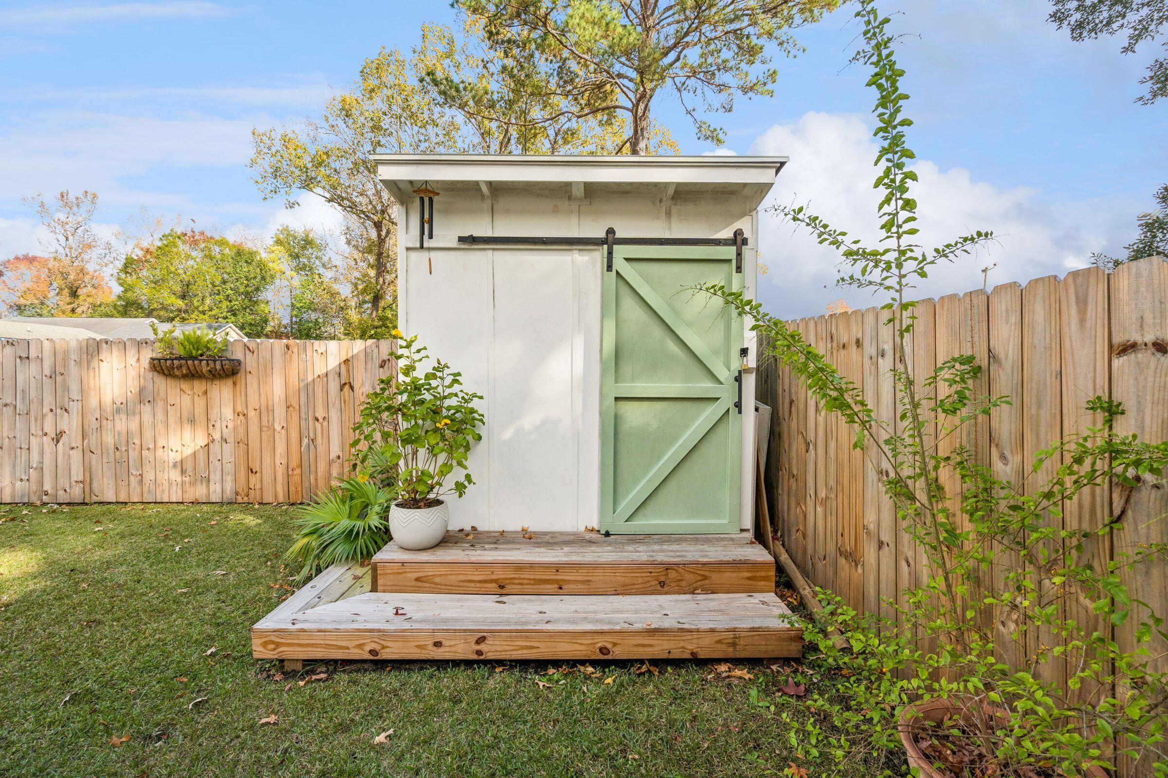 810 Playground Road Charleston, SC 29407 - Photo 19 of 26 Shed