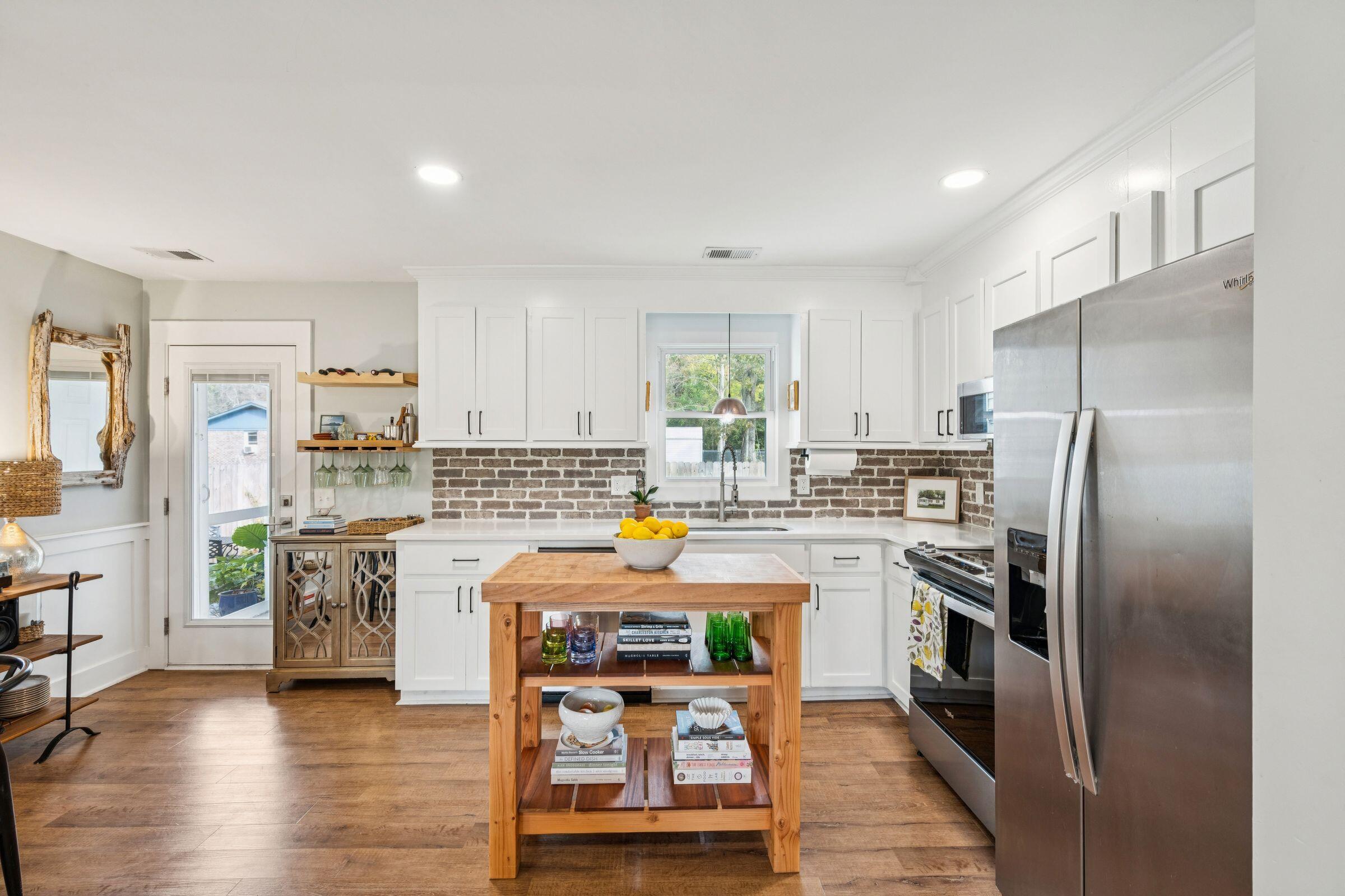 810 Playground Road Charleston, SC 29407 - Photo 6 of 26 Kitchen