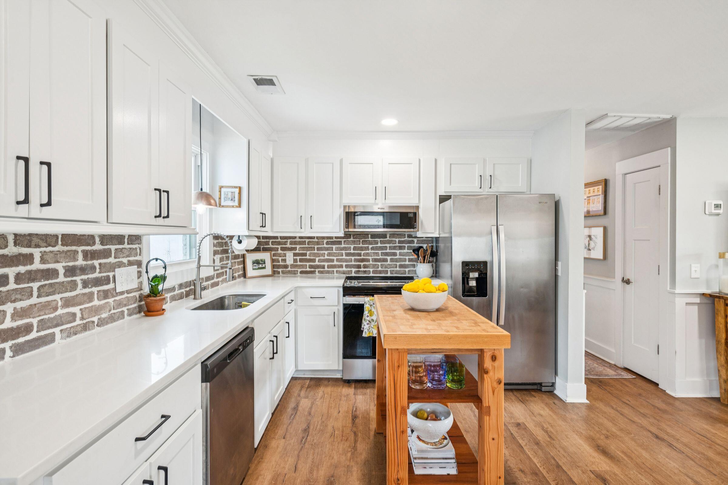 810 Playground Road Charleston, SC 29407 - Photo 7 of 26 Kitchen