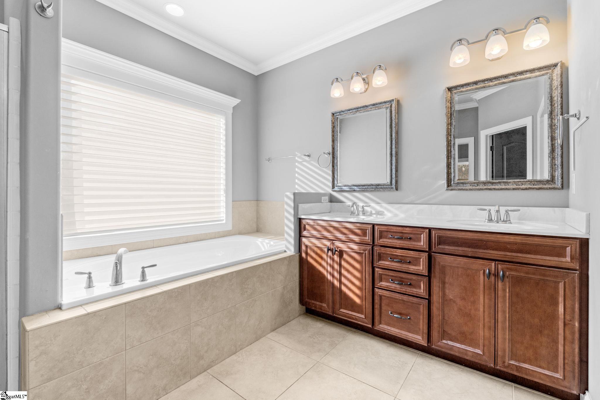 34 Oak Grove Lake Road Greenville, SC 29615 - Photo 12 of 28