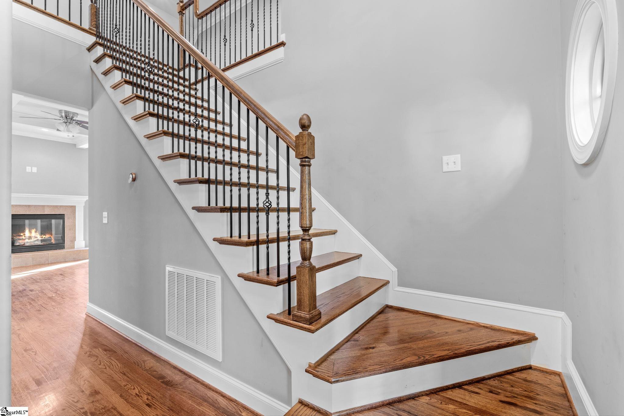 34 Oak Grove Lake Road Greenville, SC 29615 - Photo 3 of 28